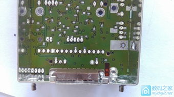 摩托羅拉軍刀對講機拆解維修 美國軍用通信設(shè)備的內(nèi)部探秘